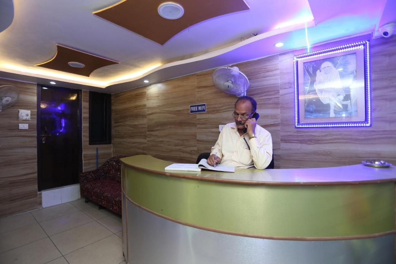 Oyo Hotel New Metro Near Phoenix United Лакхнау Екстер'єр фото