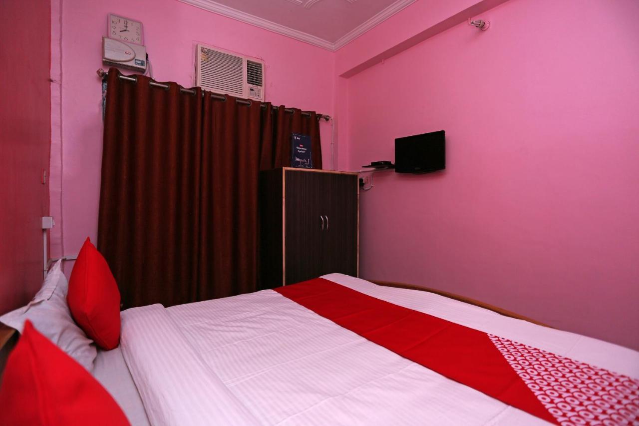 Oyo Hotel New Metro Near Phoenix United Лакхнау Екстер'єр фото